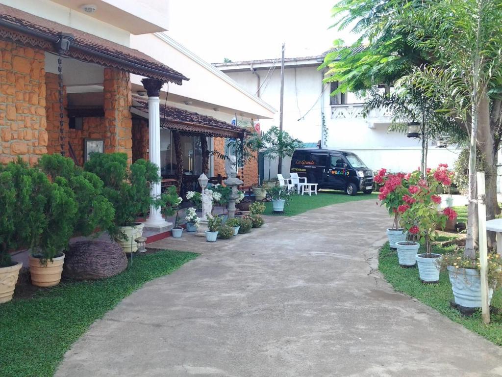 La Grande Holiday Resort เนกอมโบ ภายนอก รูปภาพ